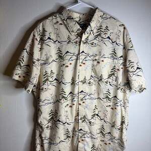 Eddie Bauer Men's Baja Camp Shirt Short Sleeve Button Down Fishing Camping Scene